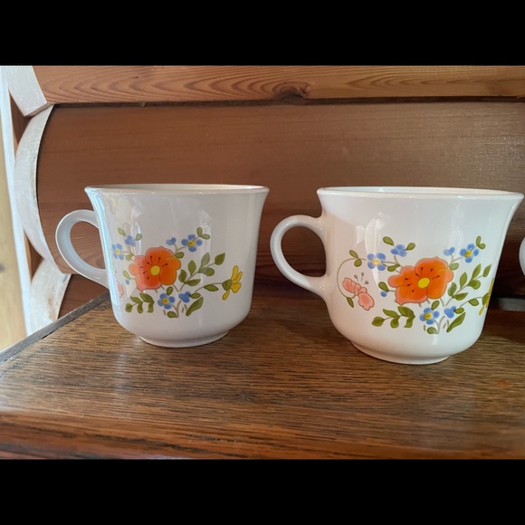 Vintage Set of 4 Corelle Cups Wildflower - Picture 3 of 4